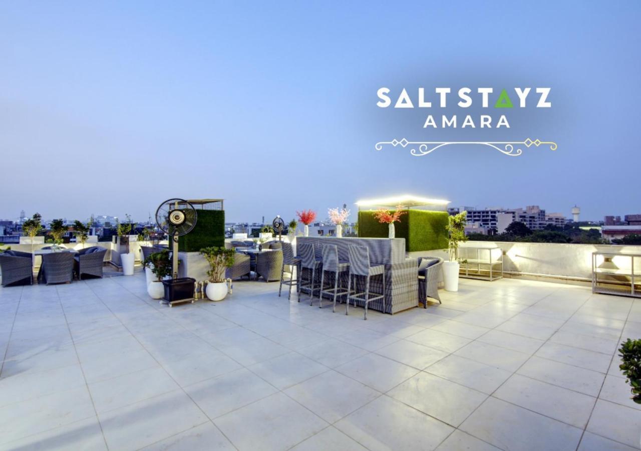 Saltstayz Premier - Galleria Market Road & Sector 27 Gurgaon Ngoại thất bức ảnh